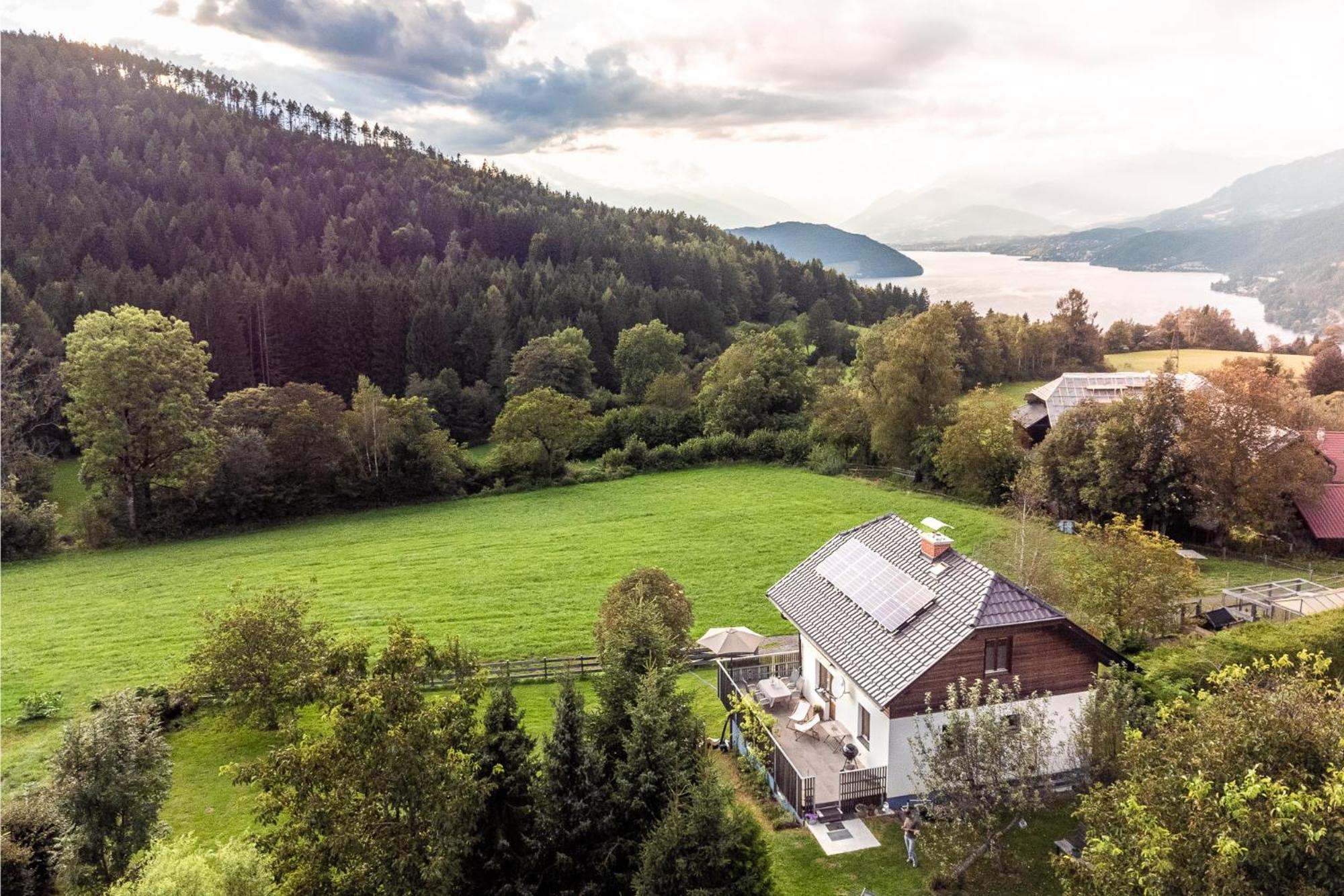 Mirnockahoi - Familienfreundliches Ferienhaus Fuer 4 Erwachsene, Maritimes Bergerlebnis, Panoramablick Von Terrasse Und Balkon, Carinthia, Millstaettersee Ferndorf ภายนอก รูปภาพ
